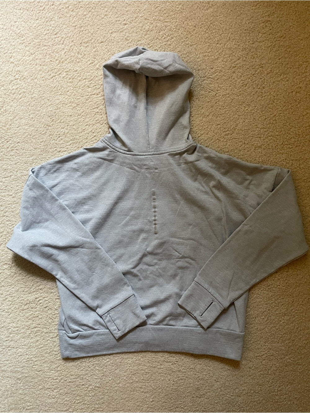 Nike Women’s Therma Sphere Light Gray Hooded Cropped Sweatshirt